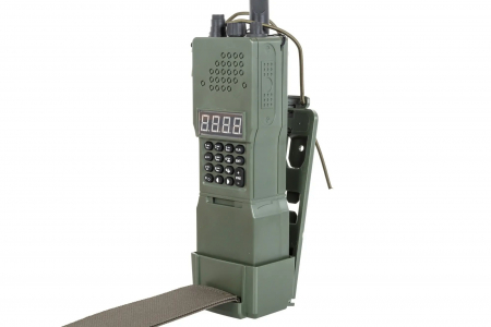 Specna Arms electric Speedloader in Form eines a radio AN/PRC152 Olive
