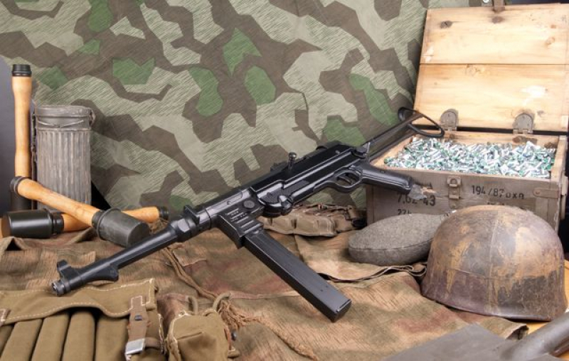 GSG MP40 Schreckschusswaffe 9 mm P.A.K. – Schwarz